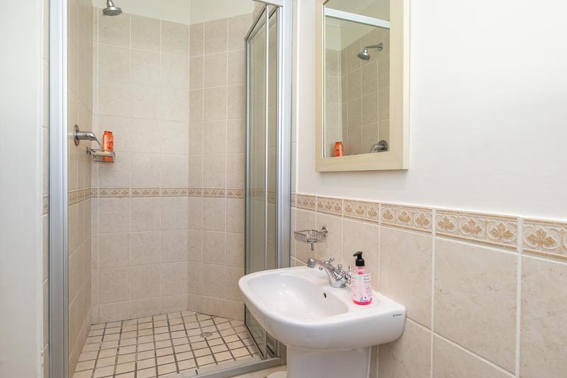 5 Bedroom Property for Sale in Tokai Western Cape